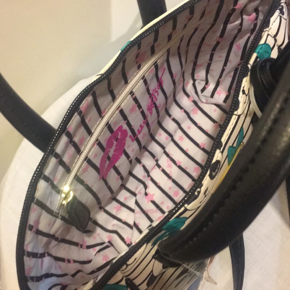 Panda 🐼 Handbag - Picture 3 of 3